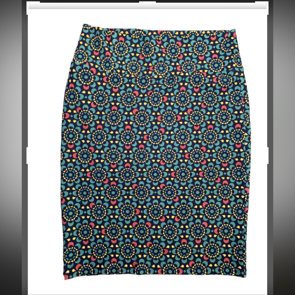 LuLaRoe Cassie large (14-16) Dark pink blue black skirt women’s